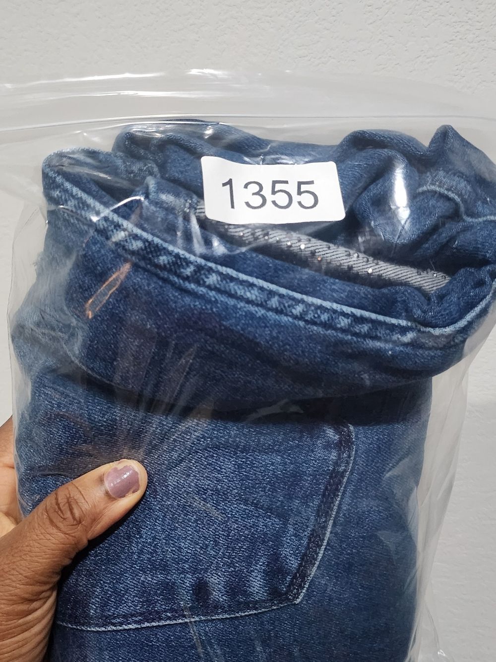 NWT Risen Jeans Cropped Dark Blue Women's Jeans with Embelished Cuff size 2XL - Picture 15 of 15